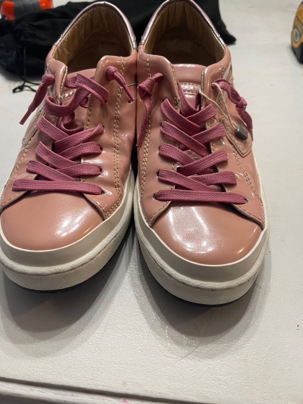Philippe model 38 shoes Women's Pink Patent Lace-Up Sneakers Paris